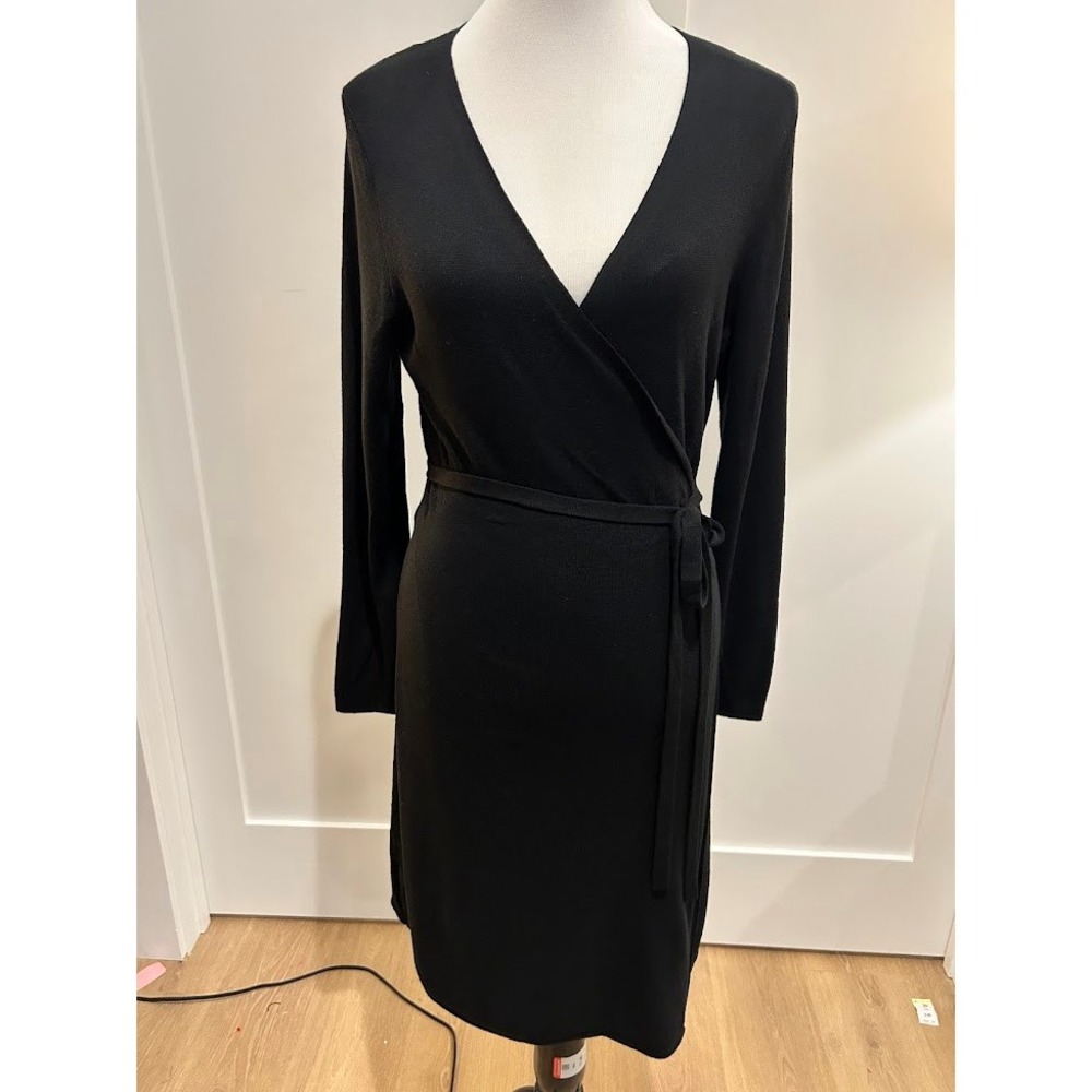 Banana Republic Black Knit Wrap Dress Long Sleeve‎ Belted Knee Length